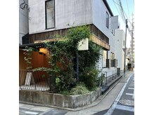 キー(kii)の雰囲気(徒歩3分にある2店舗目系列店fiika(出勤stylist:古賀、井上))