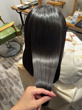 ニノット 武蔵小杉(○nino.) 暗めカラー/グランマッシュ/似合わせカット/髪質改善/縮毛