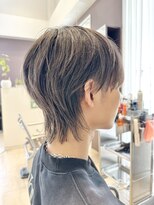 ワイボンドヘアー(Y bond hair)&nbsp;センターパートウルフカットツイストスパイラルパーマゆるめ黒髪