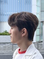 ディライト(Delight)&nbsp;センターパートニュアンス毛流れパーマ新潟