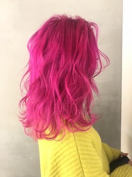 ジーナ(XENA) ビビットネオンピンク