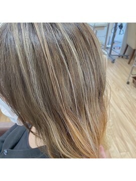 ルシード スタイル レクラ 栄生店(L'UCIDO STYLE L'eclat) ハイトーン白髪染め