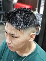 ウル(ulu) スキンフェード　barberスタイル
