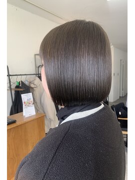 ムニ(MUNI) ＊ミニボブ×グレージュ＊