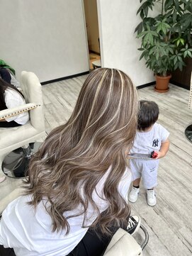 ベルヘアーデザイン 堺東(Belle hair Design) コントラストハイライト/ハイライト/白髪ぼかしハイライト