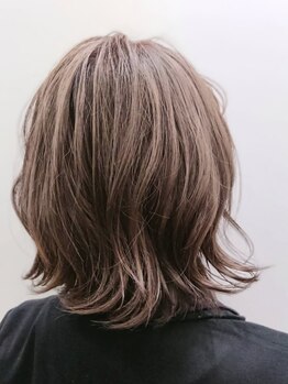 シャンゼ 新阪急ホテル店の写真/＜夏におすすめカラー有り◎＞透明感のある高発色カラーが大好評◇あなたにピッタリの理想の色味をお届け♪