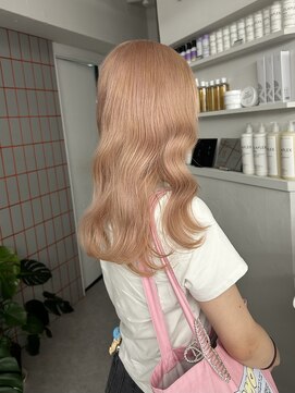 ペレ 渋谷(PELE) イメチェン/ホワイトブロンド/外ハネボブ/美髪/渋谷