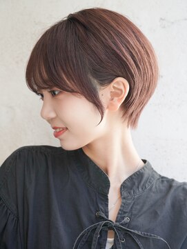 カライング(ing) 大人可愛い20代30代40代黒髪前下がりひし形小顔ボブ丸みショート