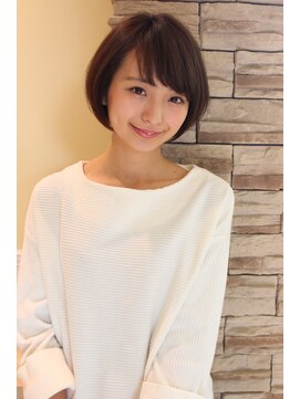 レウナ 外苑前(Reuna) 黒髪でも可愛い好印象ショート