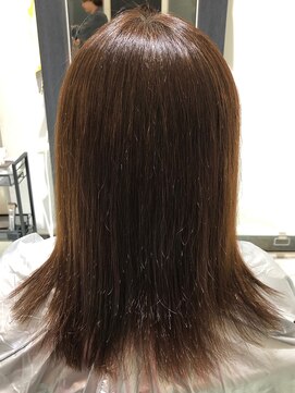 大嶋直樹の美容室 表参道 高難易度縮毛矯正表参道マリアンヌ=乾かしただけです。本当です