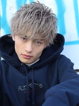 リップス 池袋(LIPPS) ハイトーンブリーチマッシュショート