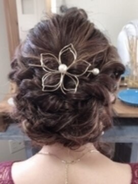 ポノ(Pono) 華やかな編み込みstyle♪