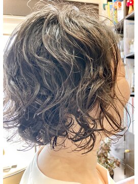 バニラファッジ(Vanilla fudge) 大きなウェーブでフワフワパーマ