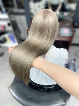 オズ 梅田店(OZ) ＃ホワイトベージュ＃艶髪＃髪質改善＃量産型＃ハイトーン