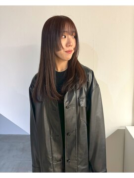 シアー(siar) フェイスレイヤー　顔まわりカット　ロングウルフ