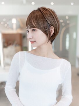 イオ 本厚木(io) 20代30代大人かわいい似合わせカットショートグレージュカラー