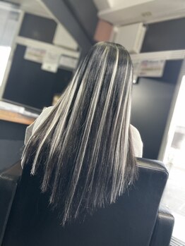 トータルビューティーサロン カラット(total beauty salon KARAT)の写真/【最高級人毛エクステ使用☆】どんな髪の毛にも自然に馴染むから、なりたいStyleに♪手触りも滑らか◎