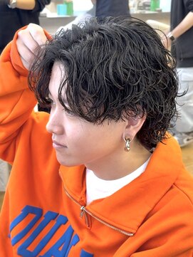 ビカム 名駅(become) 【黒髪サーフカールパーマ】センターパートコンマバング名古屋