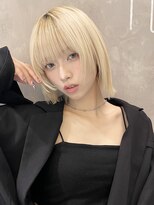 トルネード(TORNADO)&nbsp;韓国へア サイドバングをフェイスレイヤーで抜けヘアにM0202