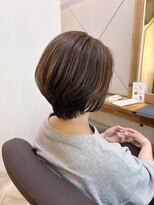 琥珀 大人ショートボブ×白髪ぼかしカラー