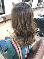 エトネ ヘアーサロン 仙台駅前(eTONe hair salon)&nbsp;《eTONe》ミディアム × レイヤー