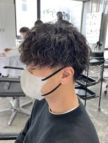 メンズヘアトーキョー 原宿(MEN'S HAIR TOKYO) 【ツイストスパイラルパーマ】短め刈り上げセンターパート