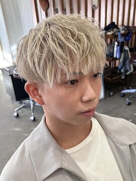 ヘアラボシロ メン(Hair lab.Shiro MEN) ケアブリーチで作るホワイトベージュマッシュ/ハイトーンカラー