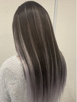 レパード(Leopard)の写真/【取扱店舗希少/川崎駅】取れづらく長持ちの高級品質人毛100%◎編み込み＆シールエクステを取り扱い☆