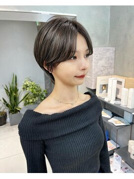 ヴェイン 渋谷(vain) 黒髪グレーベージュレイヤー前髪パーマ