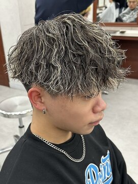 ザ ワンアンドオンリー シズオカ(The one and only. Shizuoka) x/Men’s/フェザーパーマ/サーフカール/ニュアンスデザイン