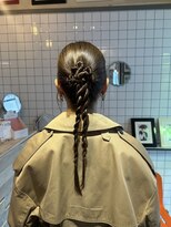 ヘアー アレス(hair ales)&nbsp;タイトアレンジ　ローポニー