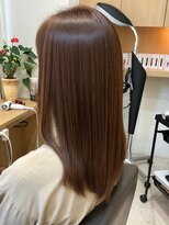 ウイ バイ ファースト 北四番丁店(u'i by first)&nbsp;艶髪ストレートで叶える、大人のナチュラル美髪