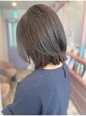 ミディアムレイヤー オリーブアッシュ 髪質改善 艶髪 20代 30代