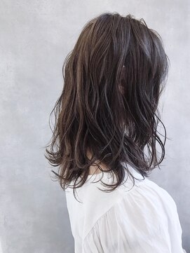 ムウ 難波(MOU) ハッシュカットフルバング似合わせカットレッドブラウン20代30代