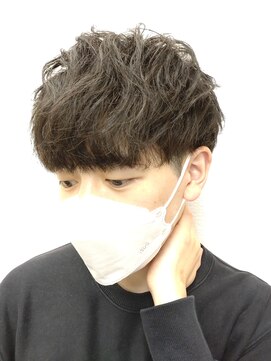 トバ(TOBA) ツーブロマッシュ/ツイストスパイラル