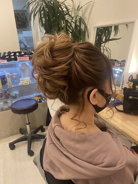 ヘッズ(HEADZ) アップヘア