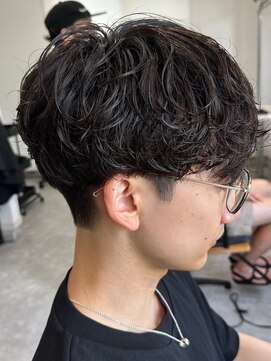 フゥ 宇都宮(FeU) 波巻きパーマメンズパーマメンズヘアツーブロックツイストパーマ