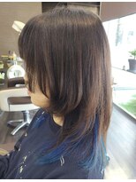 エノモト(ENOMOTO) 10代20代ウルフインナーカラーブルーカラー*ミディアムヘア