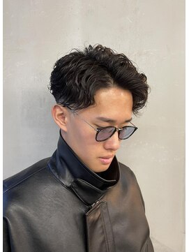 フランクスバーバーリザーブ 人形町店(FRANK’S BARBER RESERVE) ミドルスキンフェード ナチュラルパーマ