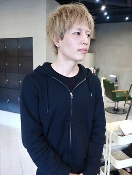 ヘアー アイス ルーチェ(HAIR ICI LUCE) ブロンド/ベージュ/スパイキーショート/メンズショート/城倉