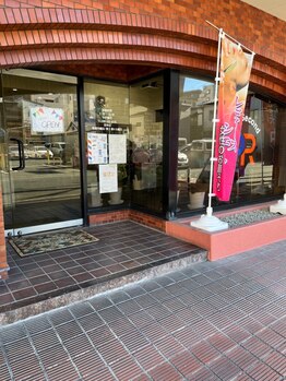 何歳になっても”カッコイイ”と言われたい。その想いに寄り添う、メンズの魅力を引き立てる上質スタイルへ