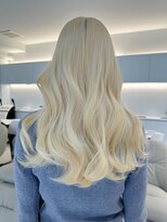 ノラ ウメダ(NORA UMEDA)&nbsp;【chiaki】抜きっぱなしブロンドハイトーンケアブリーチ髪質改善