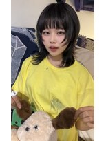 スロンカート(throncart)&nbsp;レイヤーカットは黒髪でもかわいいしTシャツ黄色でもかわいい