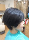 アシンメトリーハンサムショートボブ