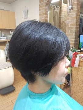 ピーアップ(P-up) アシンメトリーハンサムショートボブ