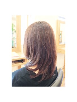 2階の美容室 ふんわりレイヤースタイル