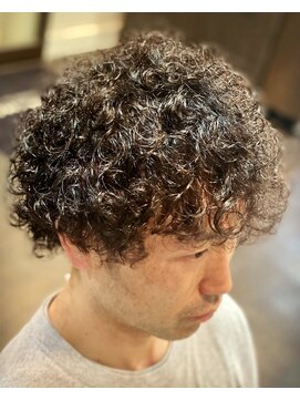 オムヘアーツー (HOMME HAIR 2) カーリーパーマ・カーリーヘアメンズ・ハードパーマ・Homme2櫻井