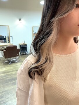 アルル(ARLE) 【ARLE/伊島町】ホワイトインナーカラー