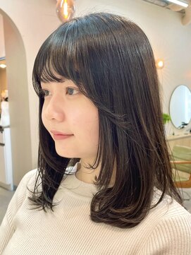 シビバイレボ(CIBI by revo) 韓国風大人レイヤーカット/ハッシュカット/くびれヘア/船橋駅