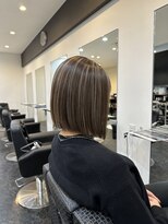 カフネ(KAHUNE)&nbsp;ハイライト、ボブ